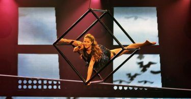 Συνέντευξη με την Hanka Venselaar- Pole Dancer & Aerial Silks artist