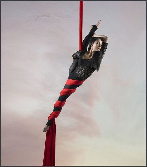 splits-move-by-fiona-lait