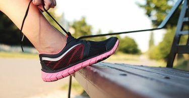Expert Advice to Pick Exercise Shoes for Flat Feet