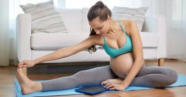 Pole Dancing and Pregnancy: Safe Tips for Returning After Birth