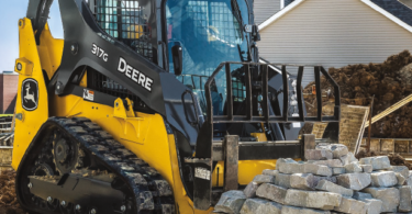 How Much Does It Cost to Rent a Skid Steer? Pricing Guide