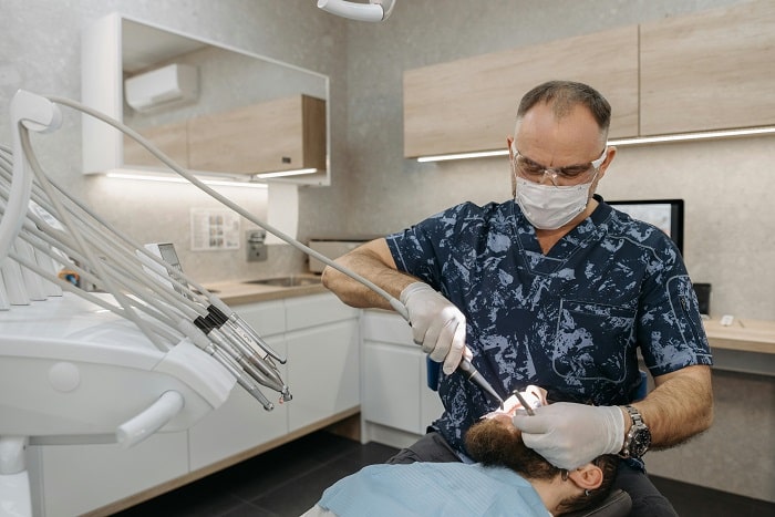 How to Choose a Dentist: Factors for Finding the Best Dental Care