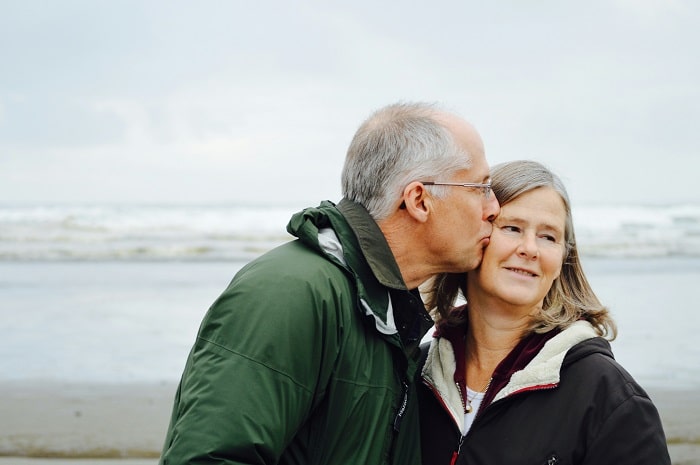 Wellbeing of Elderly Relatives: Tips to Boost Health and Happiness