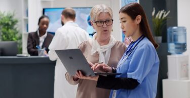 Nocturnist Tips: Thrive in Night Shift Healthcare