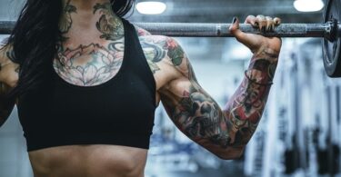Natural vs. Synthetic Bodybuilding Supplements