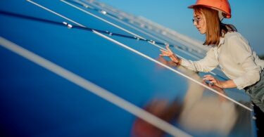 Benefits of Rooftop Solar Panels: Save Money and Energy
