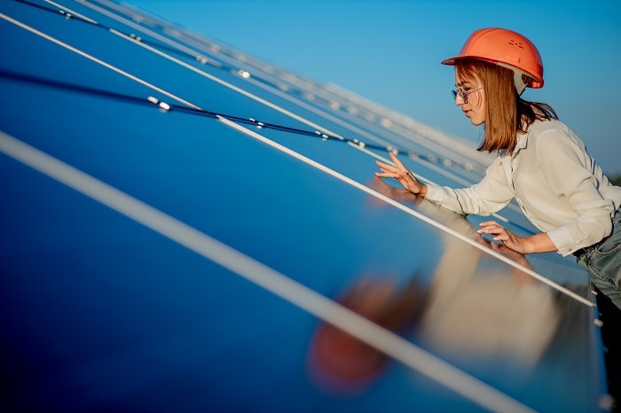 Benefits of Rooftop Solar Panels: Save Money and Energy
