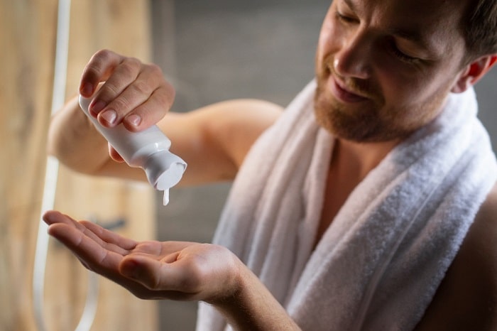 A Guy’s Guide to Simple Skincare: Keep It Clean, Easy, and Effective