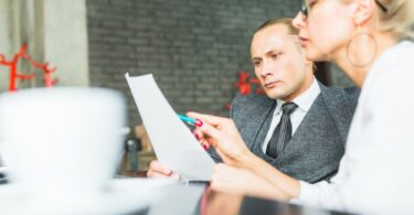 What Does a Mediation Lawyer Do?