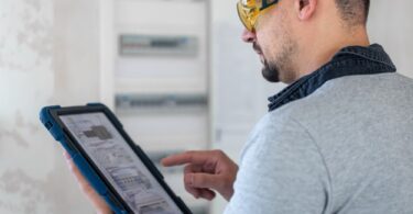 Service Calls Electric: What to Expect During an Electrical Visit