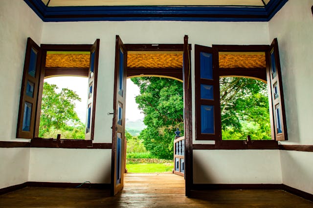 Buying an Older Home in Florida: 8 Hidden Dangers