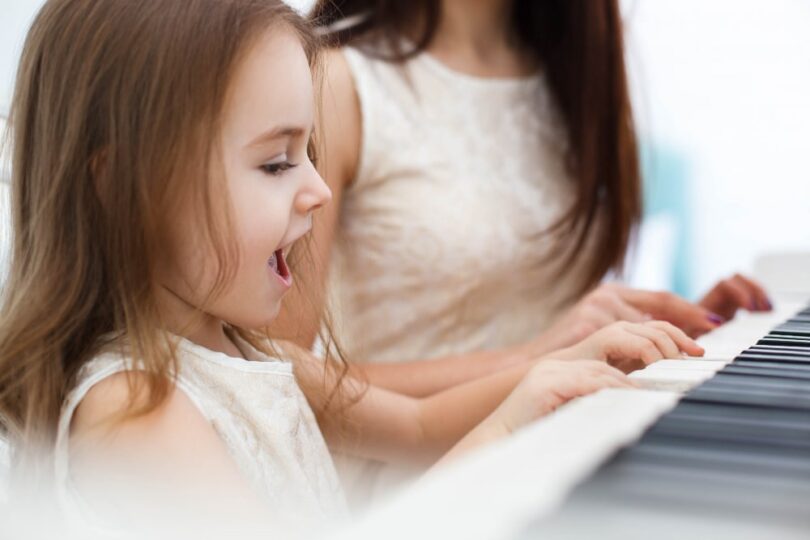 How Piano Lessons for Kids Encourage Persistence and Achievement?