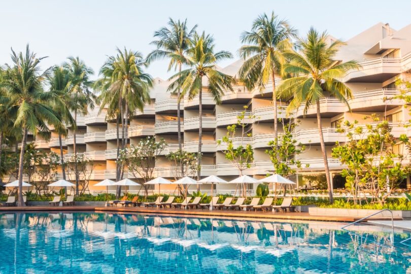Why Beachfront Condo Rentals Are a Great Option for Extended Stays