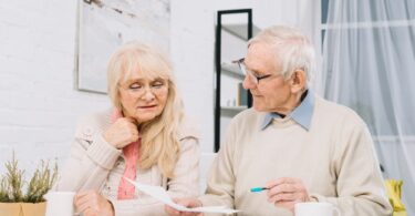 Choose the Right Care Option Based on 5 Essential Factors