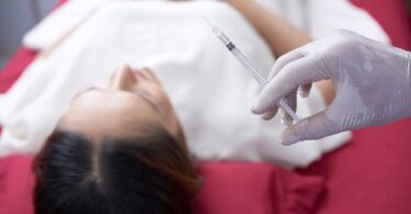 Sculptra Singapore: Are the Injections Painful? 