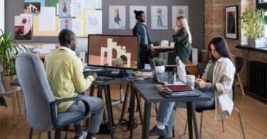 Why do Startups and Small Businesses Thrive in Coworking Environments?