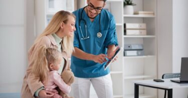 What to Expect from a Family Nurse Practitioner Program 
