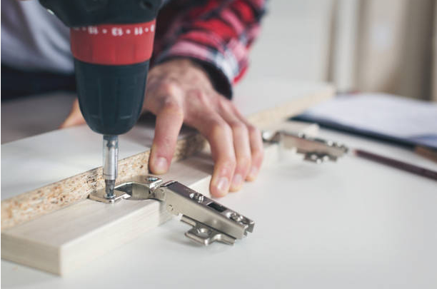 Cabinet Hinge Manufacturers and the Forefront of Sustainable Solutions in Hardware