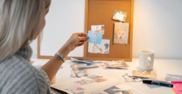 How collage picture frames can increase the aesthetic value of any room 