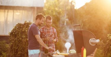 Practical Gas Grill: Tips, Benefits, and BBQ Comparisons