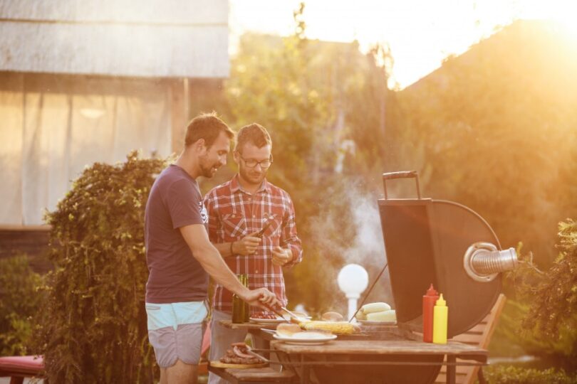 Practical Gas Grill: Tips, Benefits, and BBQ Comparisons