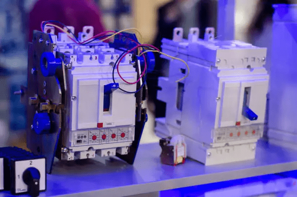What Industrial Buyers Need to Know About Industrial Backup Systems Features