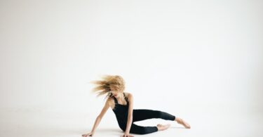 The Athletic Edge: How Modern Dancers and Fitness Enthusiasts Style Secure Accessories